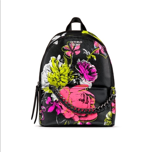 Victoria's Secret Handbags - ⭐️ NEW ⭐️ Victoria’s Secret City MINI Backpack